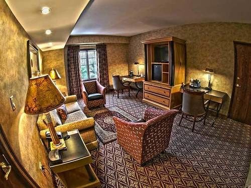 Bertram Inn And Conference Center Aurora Bagian luar foto