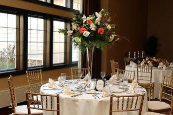 Bertram Inn And Conference Center Aurora Bagian luar foto